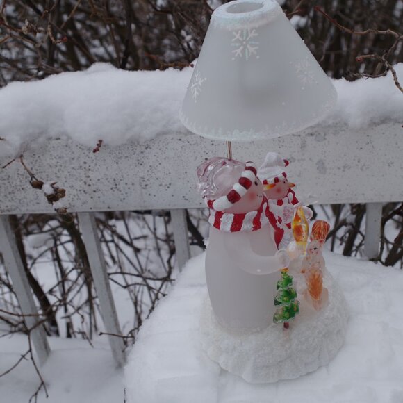 Beautiful Glass TeaLight Lamp With Lighted Base - Picture 3 of 6